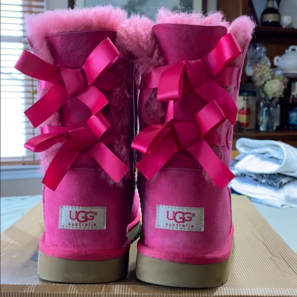 UGG boots: youth pink Bailey bow - Picture 6 of 12
